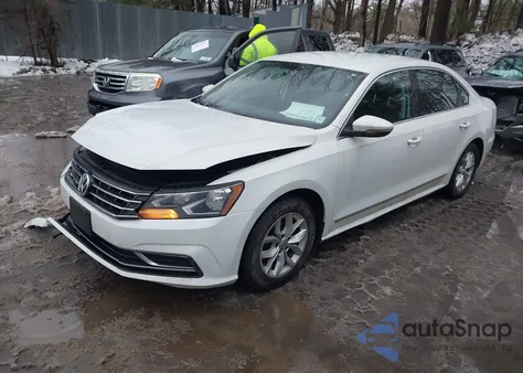 2016 Volkswagen Passat 1.8T S из США, поврежденный, VIN 1VWAT7A32GC009947